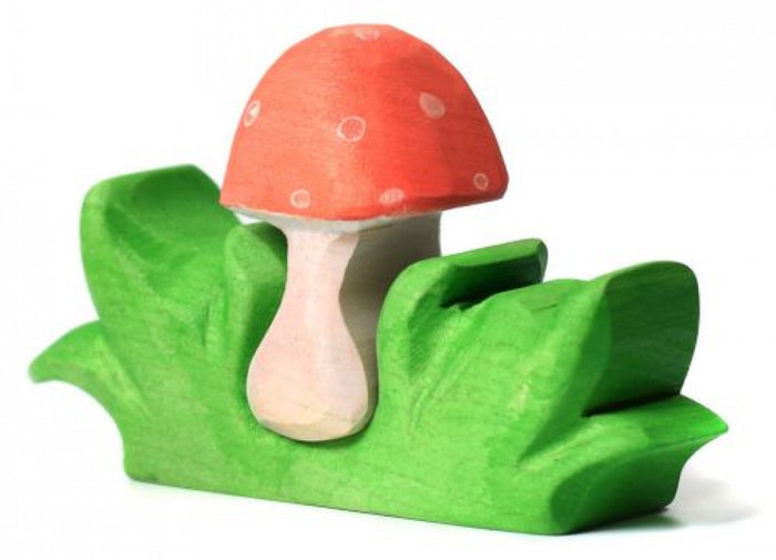 Ciupercă în iarbă - jucărie din lemn